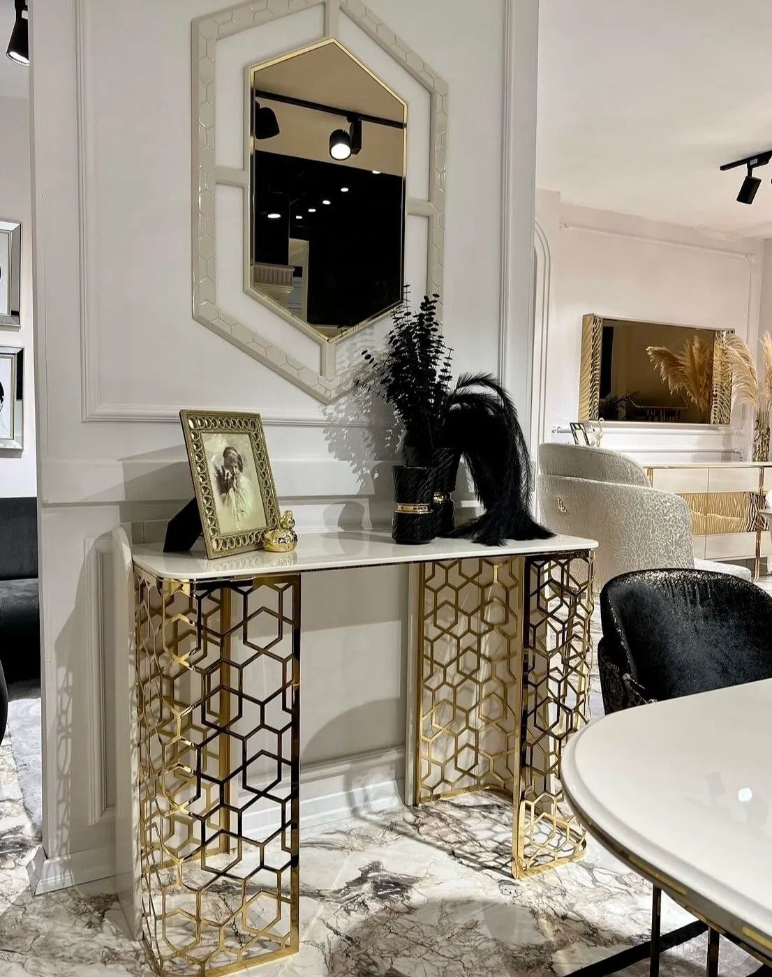 Flamingo Luxury Dining Set : Cream - Sleek Console Table | Luxe Life Furniture
