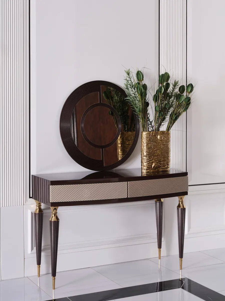 Close view of the Venedik Dining Set console table with a mirror. Luxe Life Furniture.