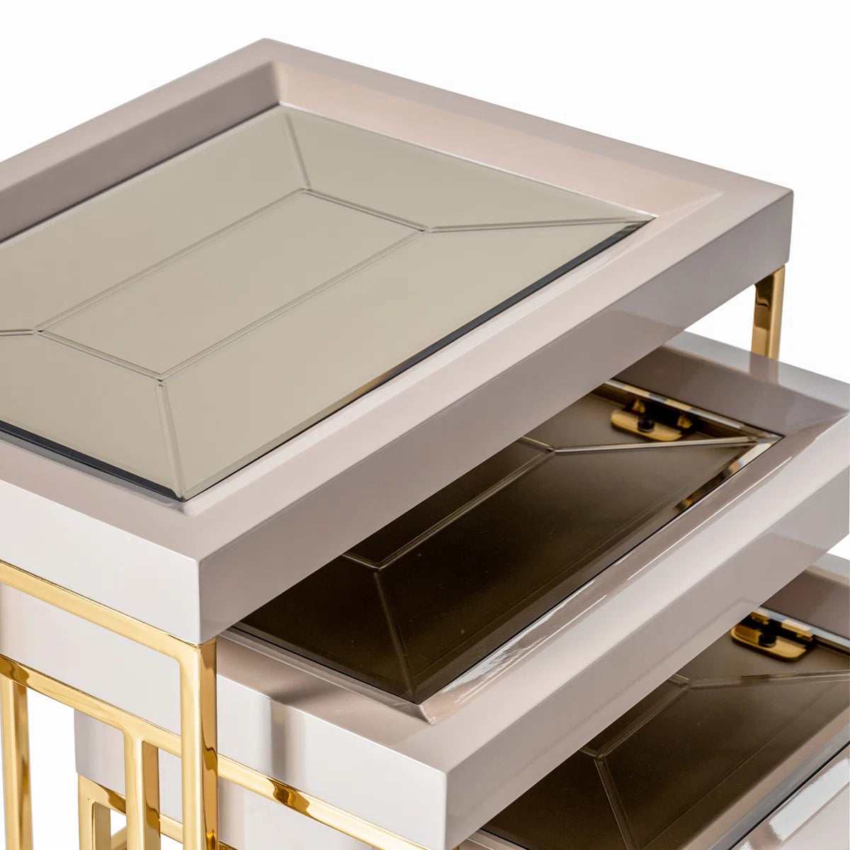 Como Nesting Tables
