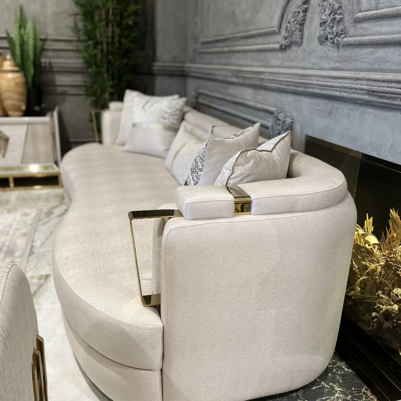 Como Sofa Set: Luxe Life Furniture