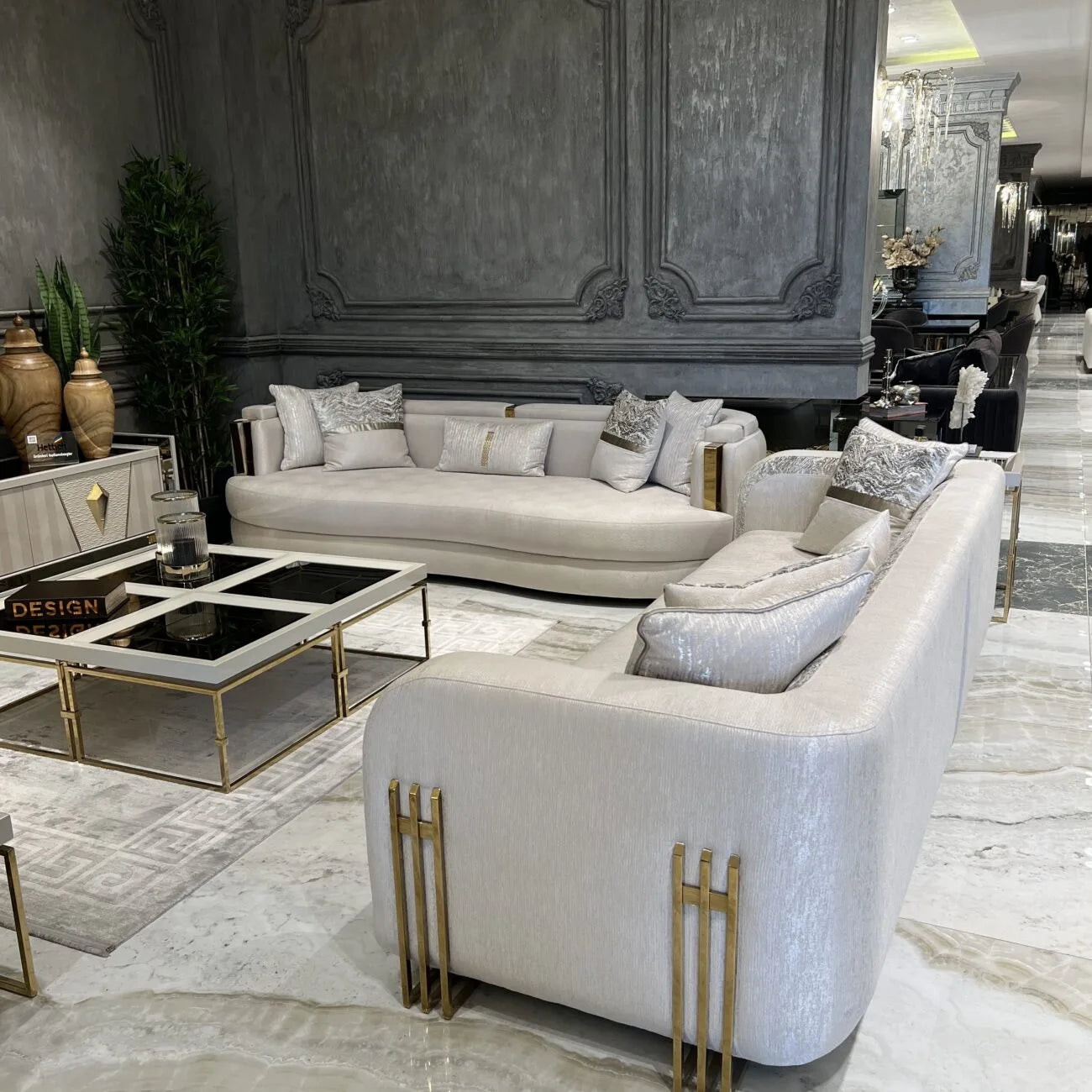Como Sofa Set: Luxe Life Furniture