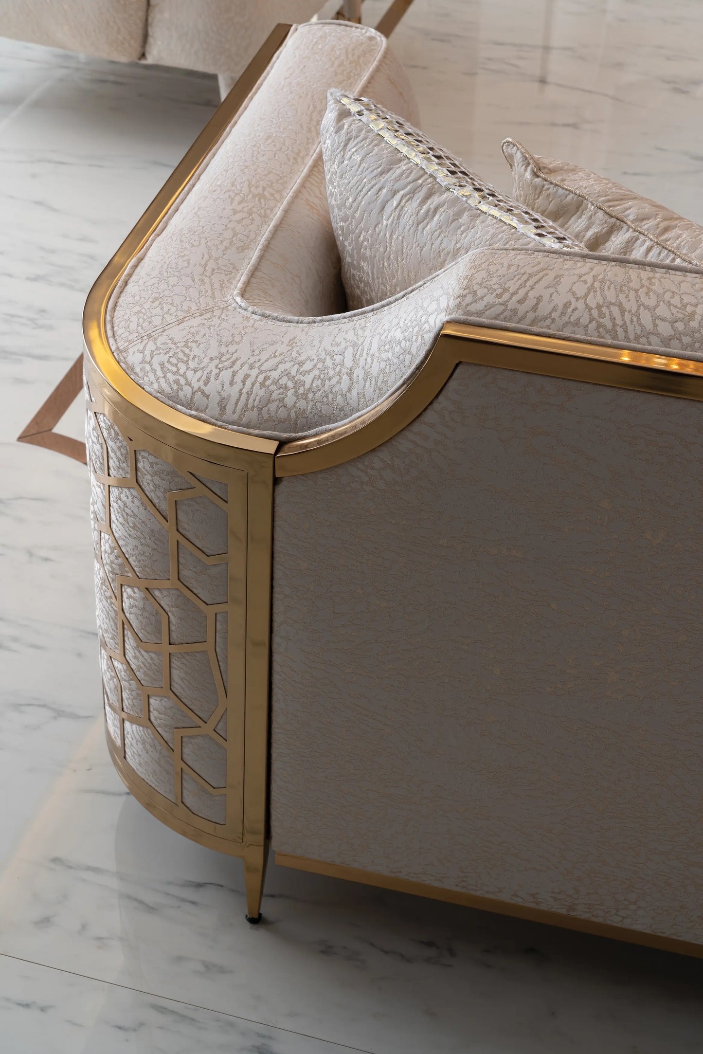 Flamingo Sofa corrner side : Luxe Life Furniture