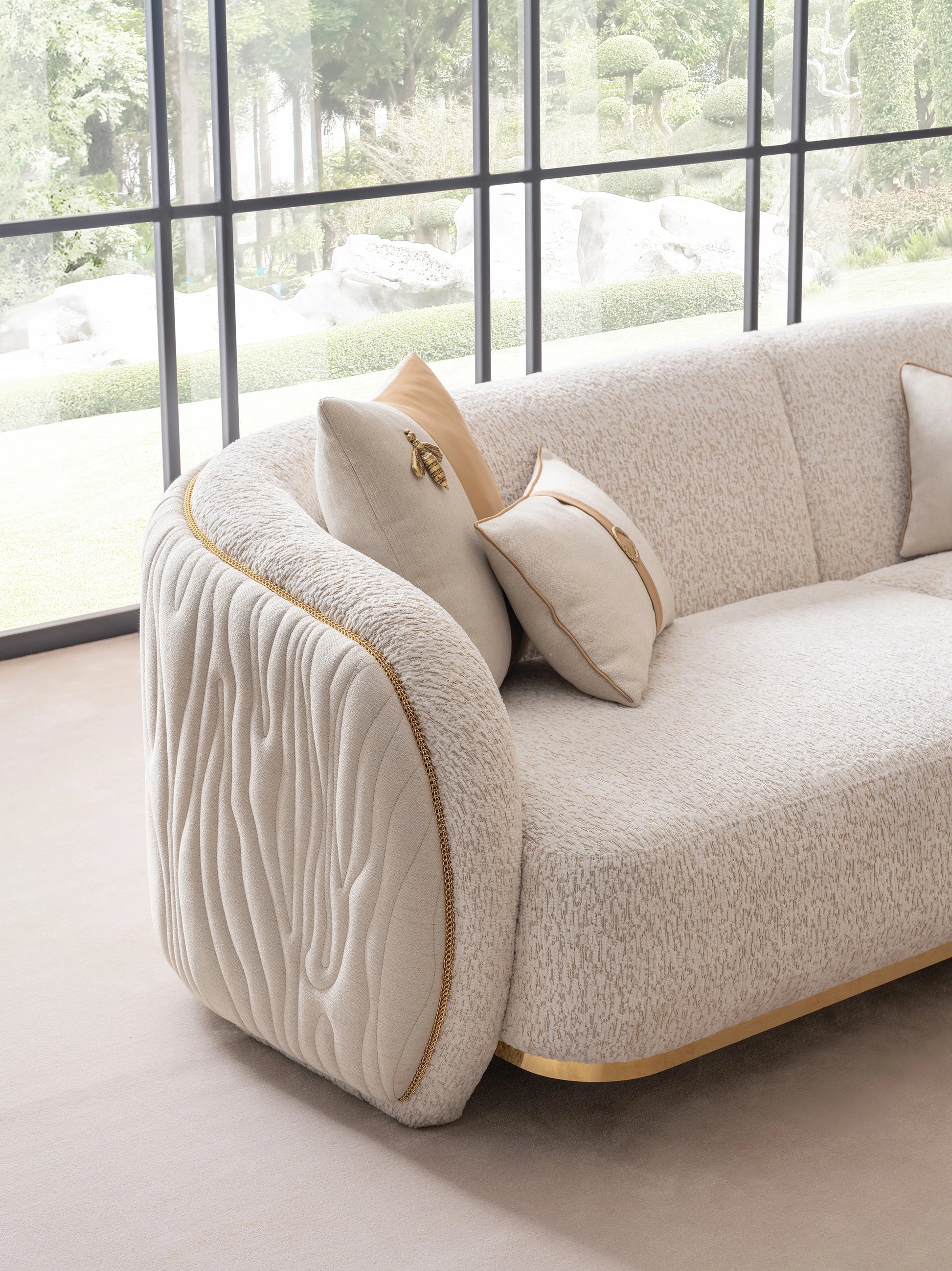 Hilton Comfortable Family Sofa -Living Room | Luxe Life Furniture