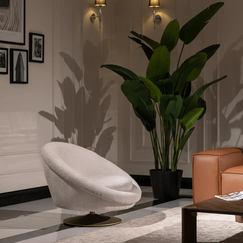 Marmo Armchair: Modern Comfort