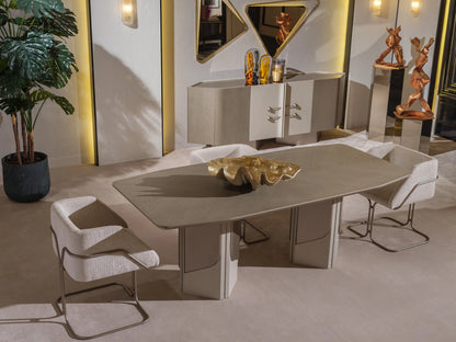 Ricamo table top showing wood grain detail