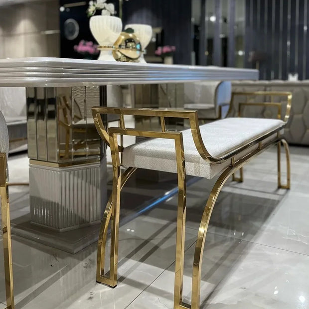 Como Dining Table by Luxe Life Furniture: Modern Luxury Elevates Meals. Shop Now!