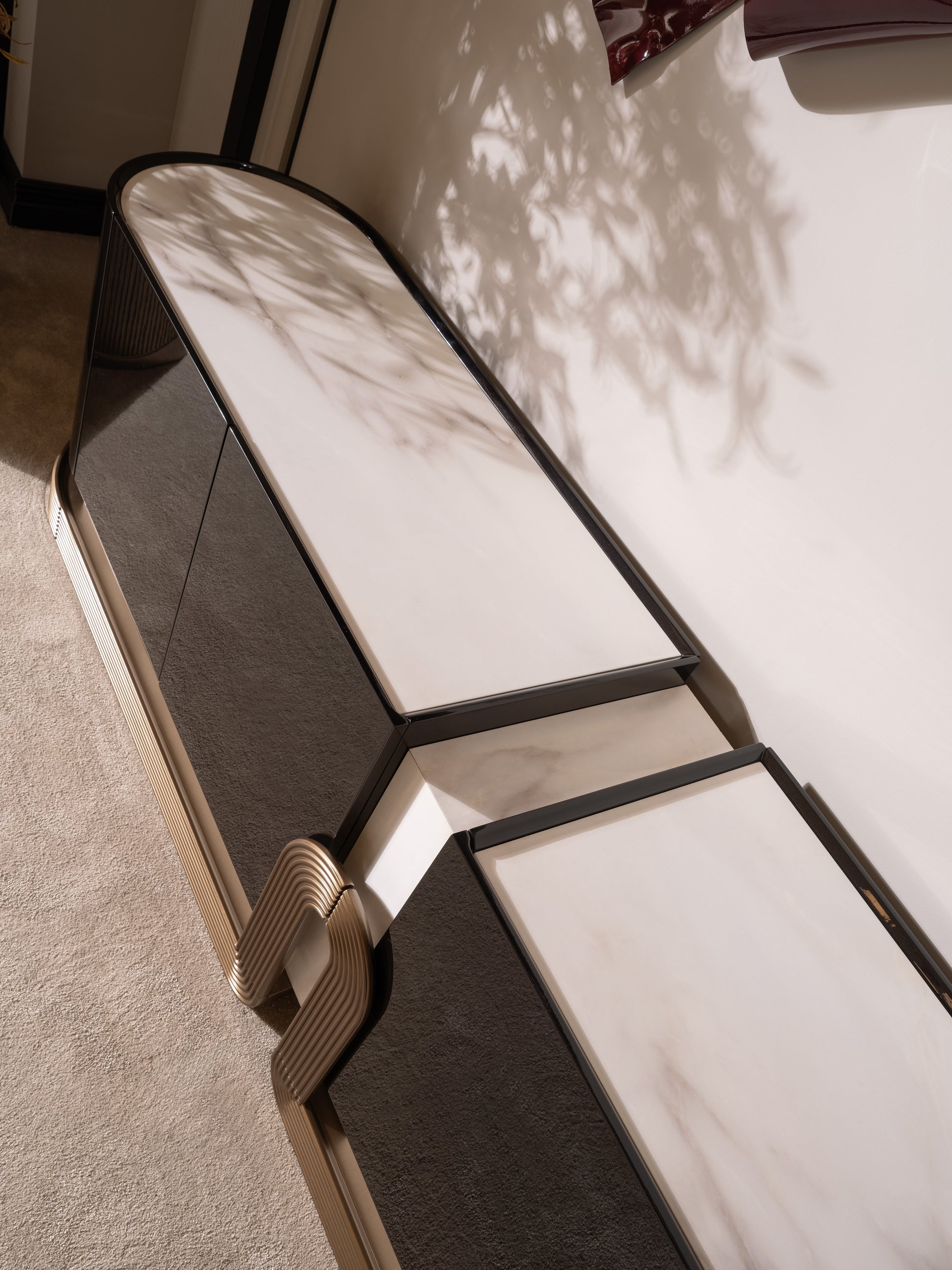 Zenith Dining Set – Modern Luxury Dining Room Furniture with Artistic Accents
