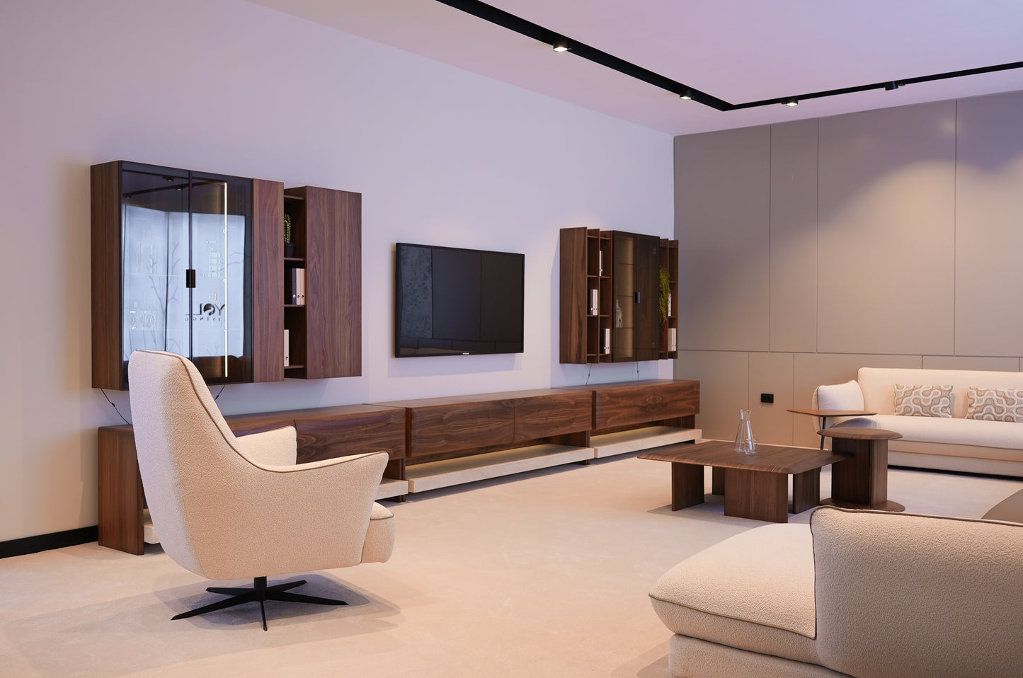 Loretta armchair in luxury fabric for modern living room