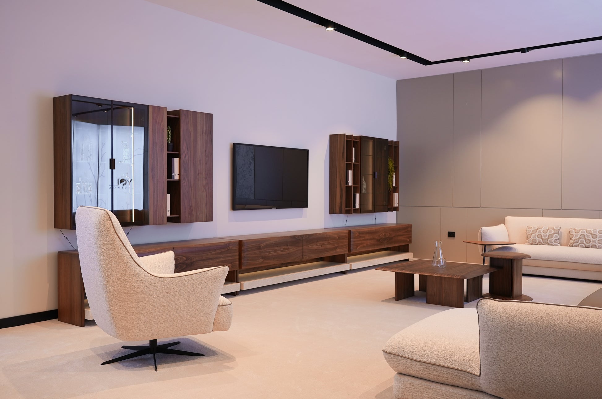 Loretta armchair in luxury fabric for modern living room