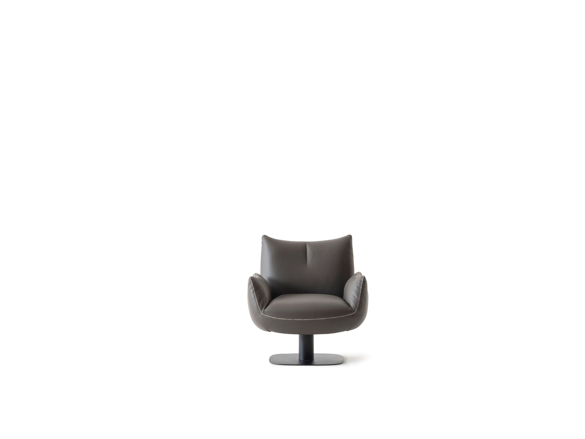 Mila Armchair