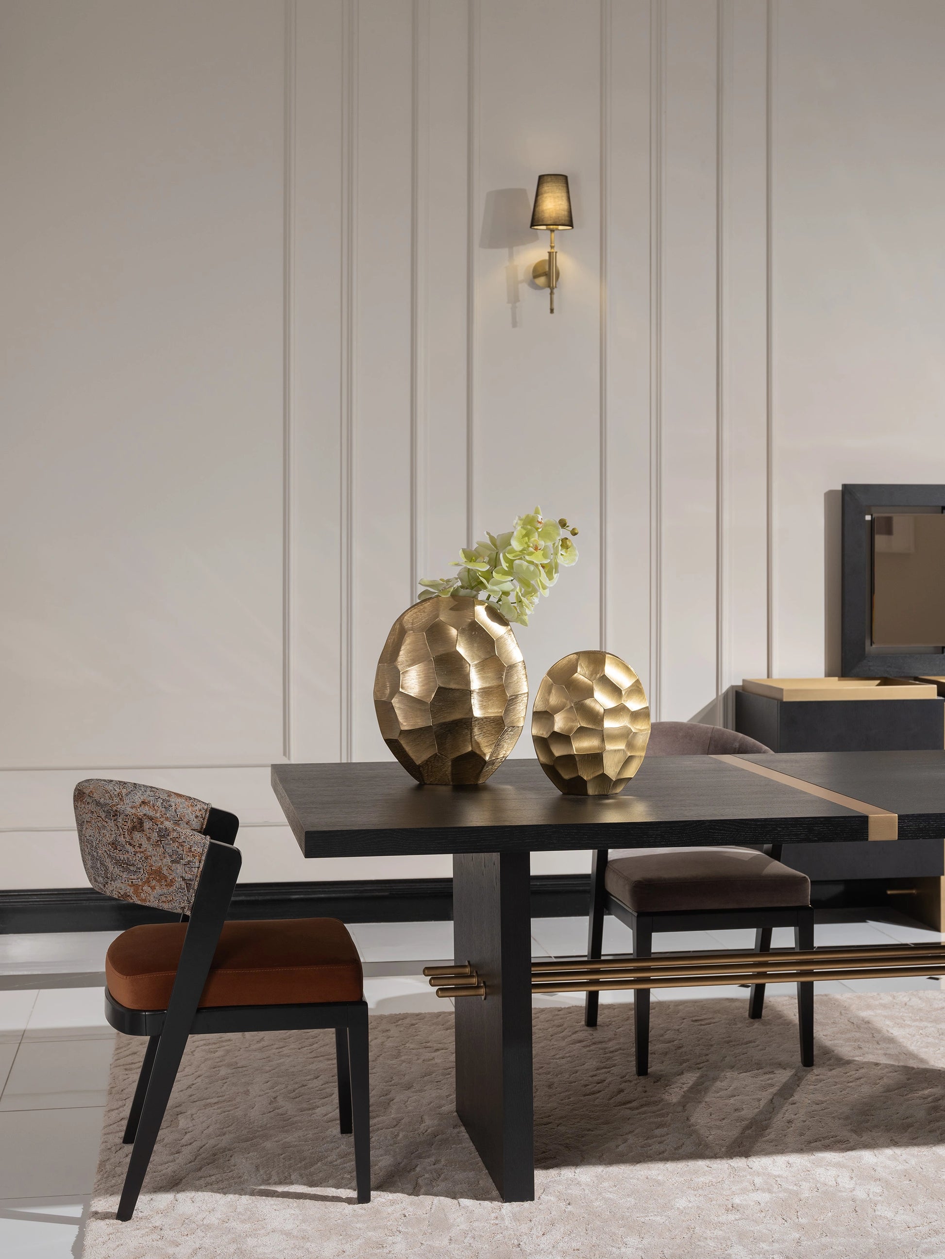 Sophisticated dinner party setup with Pietra set,showing side part